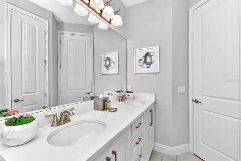 Villa ou maison à vendre à Kissimmee, Floride: 5 chambres, 273.6 m2 № 2196802 - photo 8