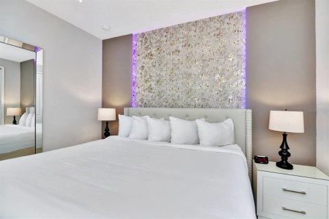 Villa ou maison à vendre à Kissimmee, Floride: 5 chambres, 273.6 m2 № 2196802 - photo 5