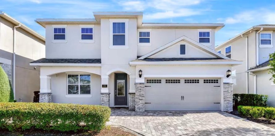 Villa ou maison à Kissimmee, Floride 5 chambres, 273.6 m2 № 2196802