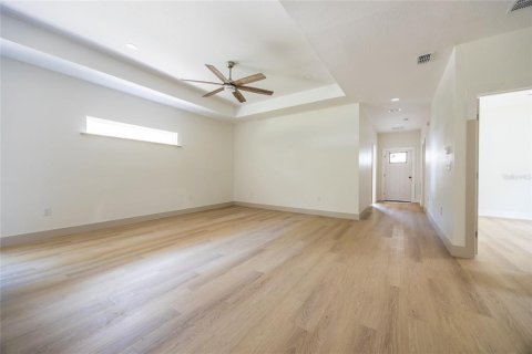 House in Gainesville, Florida 3 bedrooms, 121.7 sq.m. № 1803081 - photo 11