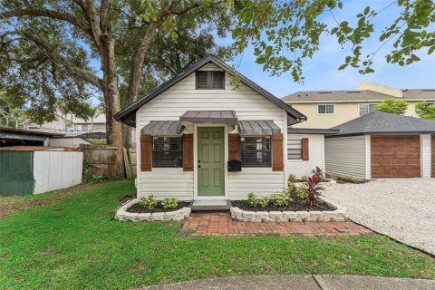 Commercial property in Orlando, Florida 5 bedrooms, 220.64 sq.m. № 2416249 - photo 4