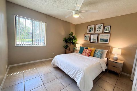 Appartement à louer à Orlando, Floride: 2 chambres, 95.41 m2 № 2415323 - photo 12