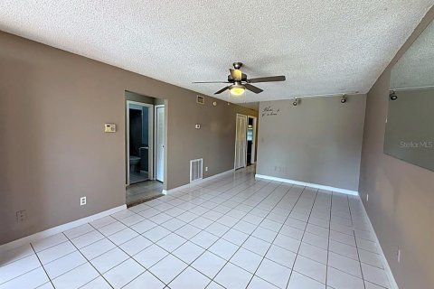 Appartement à louer à Orlando, Floride: 2 chambres, 95.41 m2 № 2415323 - photo 4