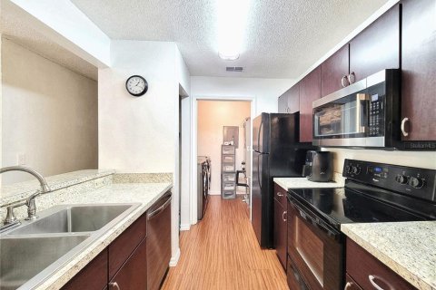 Condo in Gainesville, Florida, 2 bedrooms  № 1626574 - photo 11