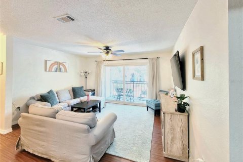 Condo in Gainesville, Florida, 2 bedrooms  № 1626574 - photo 3