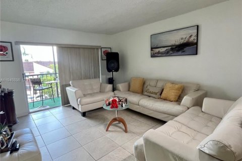 Appartement à Doral, Floride 1 chambre, 71.53 m2 № 1997876