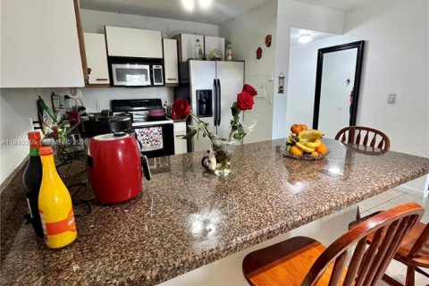 Appartement à louer à Doral, Floride: 1 chambre, 71.53 m2 № 1997876 - photo 5