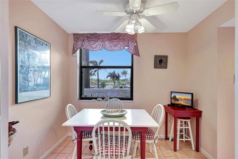Condominio en venta en Hutchinson Island South, Florida, 2 dormitorios, 116.22 m2 № 1735295 - foto 9