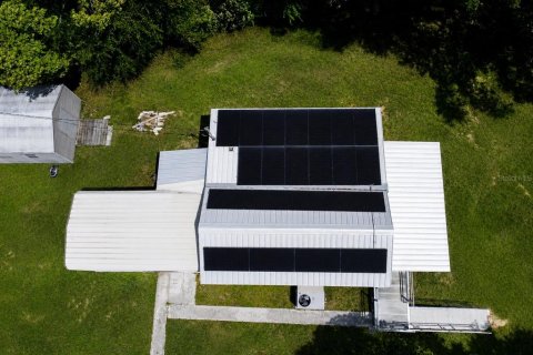 House in Zephyrhills, Florida 2 bedrooms, 68.28 sq.m. № 2230020 - photo 2