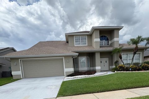 Снять в аренду виллу или дом в Орландо, Флорида 8 комнат, 259.48м2, № 1808117 - фото 1