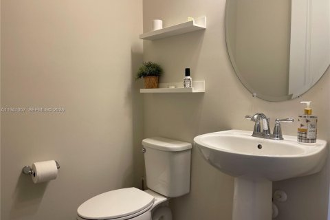 Adosado en alquiler en Oakland Park, Florida, 3 dormitorios, 164.81 m2 № 2000045 - foto 13