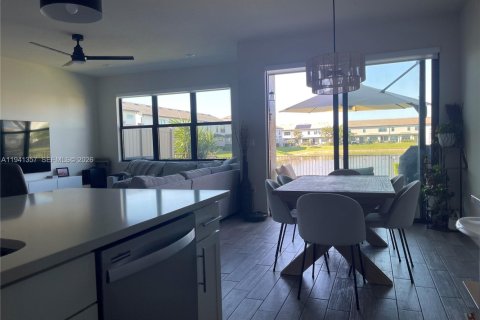 Adosado en alquiler en Oakland Park, Florida, 3 dormitorios, 164.81 m2 № 2000045 - foto 3