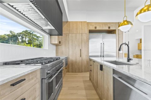 Купить виллу или дом в Уиндермир, Флорида 12 комнат, 576.18м2, № 1796827 - фото 8