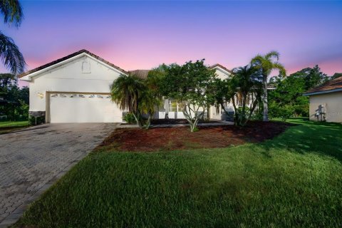 Casa en venta en Kissimmee, Florida, 4 dormitorios, 178.65 m2 № 1883644 - foto 1