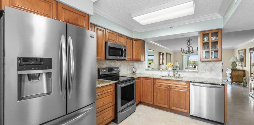 Condominio en Delray Beach, Florida, 2 dormitorios № 2179333