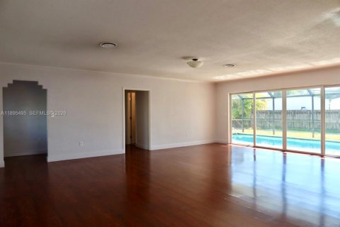 Villa ou maison à louer à South Miami, Floride: 3 chambres, 166.95 m2 № 1947739 - photo 10