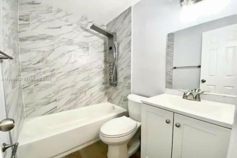 Villa ou maison à vendre à Davie, Floride: 3 chambres, 87.7 m2 № 1989441 - photo 14