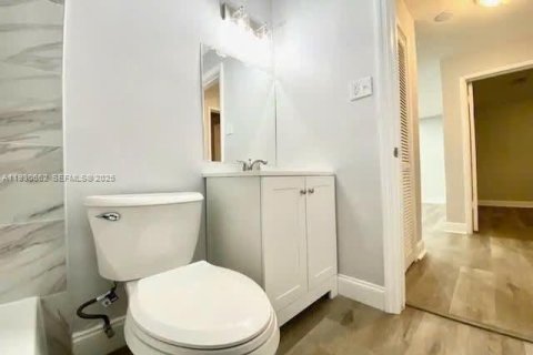 Villa ou maison à vendre à Davie, Floride: 3 chambres, 87.7 m2 № 1989441 - photo 18