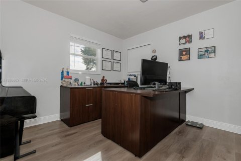 Villa ou maison à vendre à Davie, Floride: 3 chambres, 87.7 m2 № 1989441 - photo 19