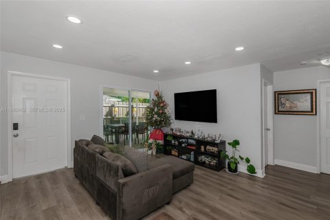 Villa ou maison à vendre à Davie, Floride: 3 chambres, 87.7 m2 № 1989441 - photo 27