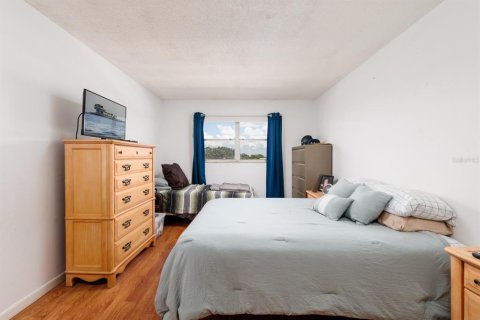 Condo in Saint Petersburg, Florida, 2 bedrooms  № 2101357 - photo 8