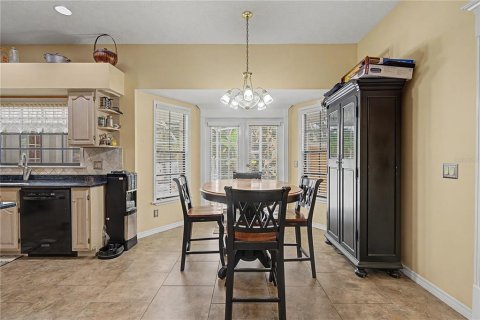 House in Valrico, Florida 4 bedrooms, 308.44 sq.m. № 2258564 - photo 23