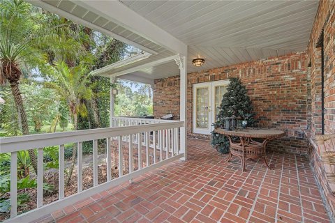 House in Valrico, Florida 4 bedrooms, 308.44 sq.m. № 2258564 - photo 8