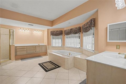 House in Valrico, Florida 4 bedrooms, 308.44 sq.m. № 2258564 - photo 28