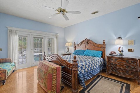 House in Valrico, Florida 4 bedrooms, 308.44 sq.m. № 2258564 - photo 27