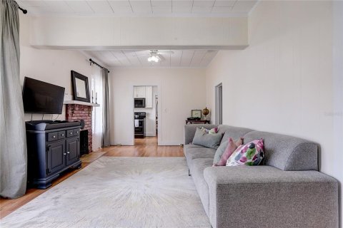 House in Plant City, Florida 4 bedrooms, 135.92 sq.m. № 1758395 - photo 5