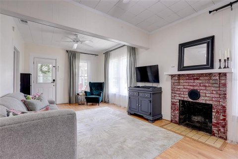 House in Plant City, Florida 4 bedrooms, 135.92 sq.m. № 1758395 - photo 7