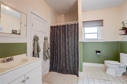 House in Plant City, Florida 4 bedrooms, 135.92 sq.m. № 1758395 - photo 19
