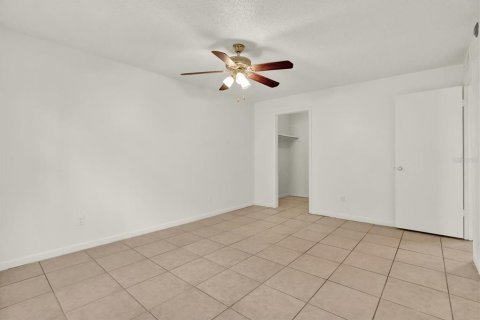 Copropriété à vendre à Tampa, Floride: 2 chambres, 89.19 m2 № 2230647 - photo 12