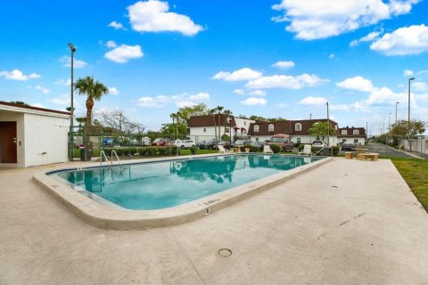 Copropriété à vendre à Tampa, Floride: 2 chambres, 89.19 m2 № 2230647 - photo 23