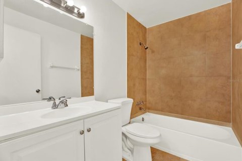 Copropriété à vendre à Tampa, Floride: 2 chambres, 89.19 m2 № 2230647 - photo 14