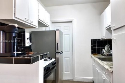 Снять в аренду кондоминиум в Майами-Бич, Флорида 1 спальня, № 2041769 - фото 4