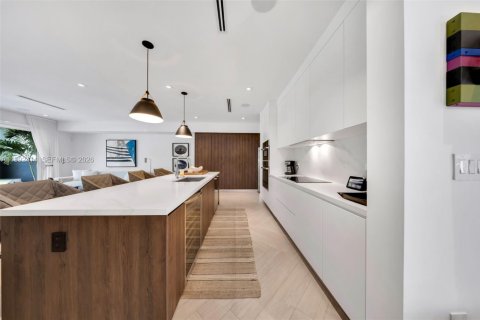 Adosado en venta en Coral Gables, Florida, 4 dormitorios, 339.09 m2 № 2055227 - foto 22