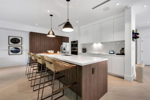 Adosado en venta en Coral Gables, Florida, 4 dormitorios, 339.09 m2 № 2055227 - foto 20