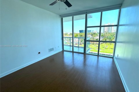 Copropriété à louer à Aventura, Floride: 3 chambres, 168.9 m2 № 2046362 - photo 13