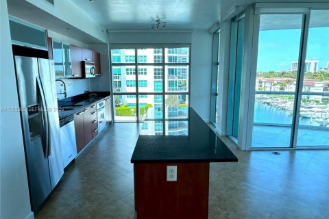 Copropriété à louer à Aventura, Floride: 3 chambres, 168.9 m2 № 2046362 - photo 8