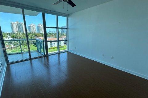 Copropriété à louer à Aventura, Floride: 3 chambres, 168.9 m2 № 2046362 - photo 12