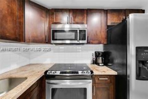 Copropriété à louer à Pompano Beach, Floride: 1 chambre, 62.71 m2 № 2042233 - photo 5