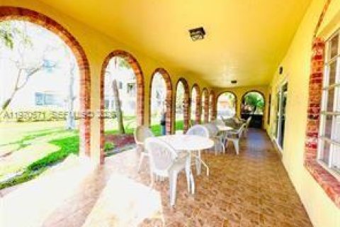 Copropriété à louer à Pompano Beach, Floride: 1 chambre, 62.71 m2 № 2042233 - photo 22