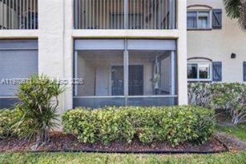 Copropriété à louer à Pompano Beach, Floride: 1 chambre, 62.71 m2 № 2042233 - photo 13