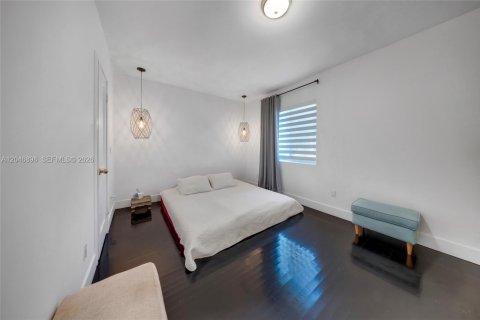 Villa ou maison à vendre à West Miami, Floride: 2 chambres, 152.82 m2 № 2172604 - photo 25