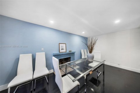 Villa ou maison à vendre à West Miami, Floride: 2 chambres, 152.82 m2 № 2172604 - photo 5