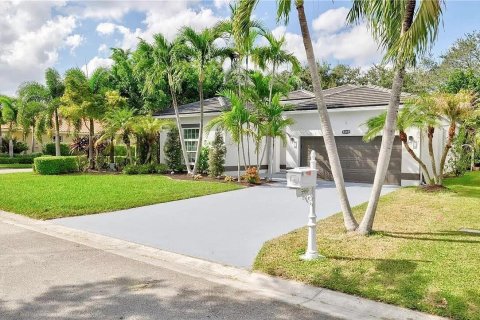 Villa ou maison à louer à Parkland, Floride: 4 chambres, 201.04 m2 № 2087960 - photo 2