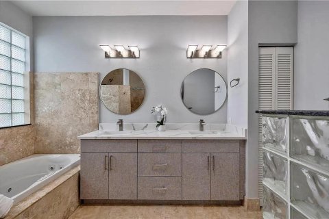 Villa ou maison à louer à Parkland, Floride: 4 chambres, 201.04 m2 № 2087960 - photo 18