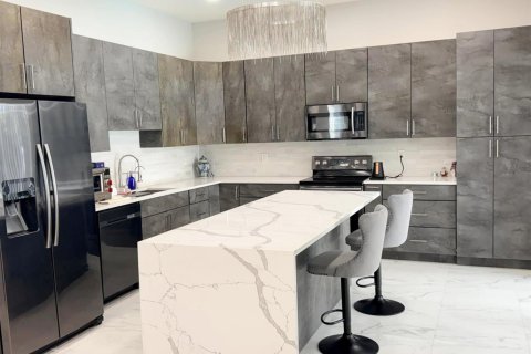 Villa ou maison à louer à Parkland, Floride: 4 chambres, 201.04 m2 № 2087960 - photo 6