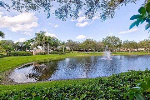 Villa ou maison à louer à Parkland, Floride: 4 chambres, 201.04 m2 № 2087960 - photo 20